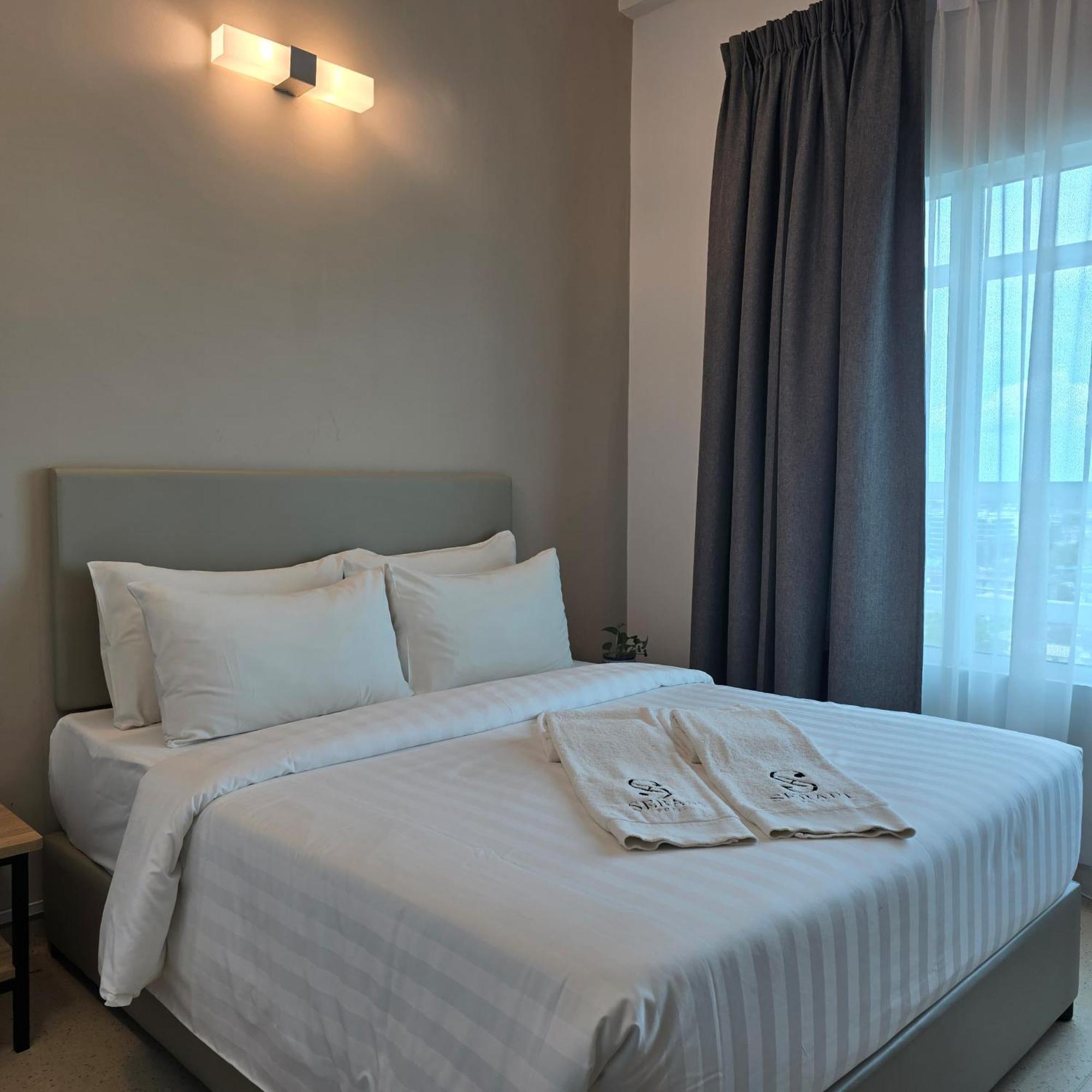 Serapi Verdure Hotel クチン エクステリア 写真