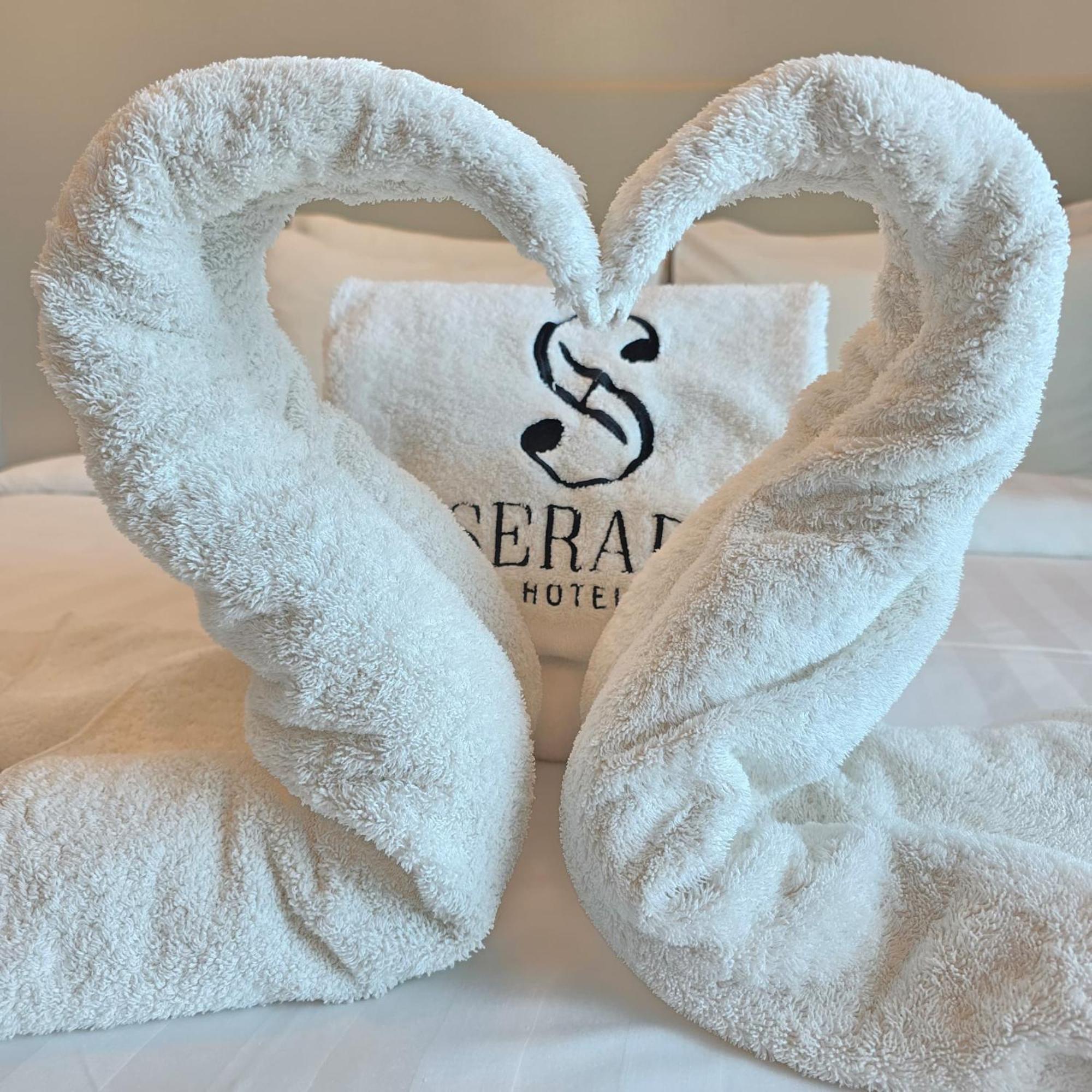 Serapi Verdure Hotel クチン エクステリア 写真